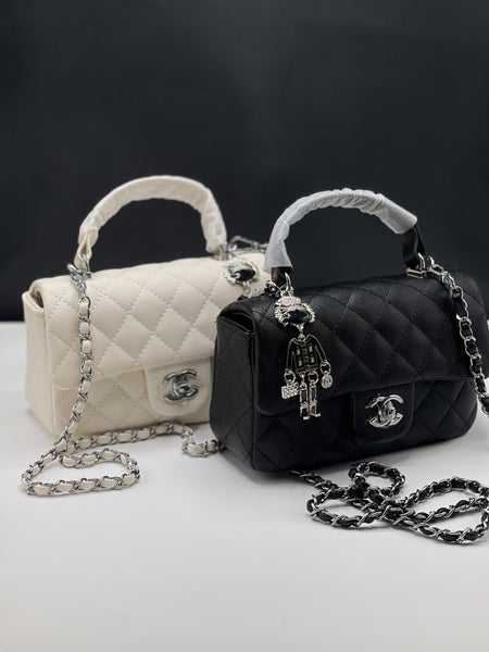 chnl famous brand handbag with key chain
