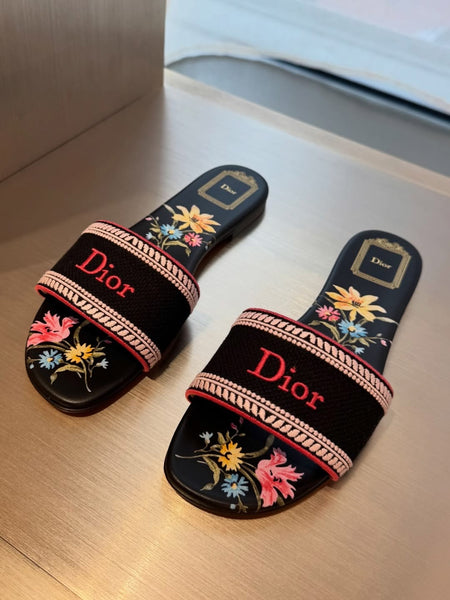 CD embroidered slipper