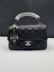 chnl famous brand handbag with key chain