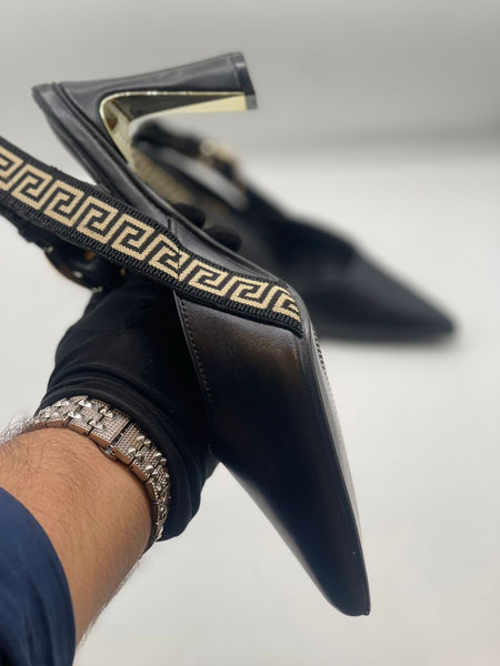 F famous brand heel