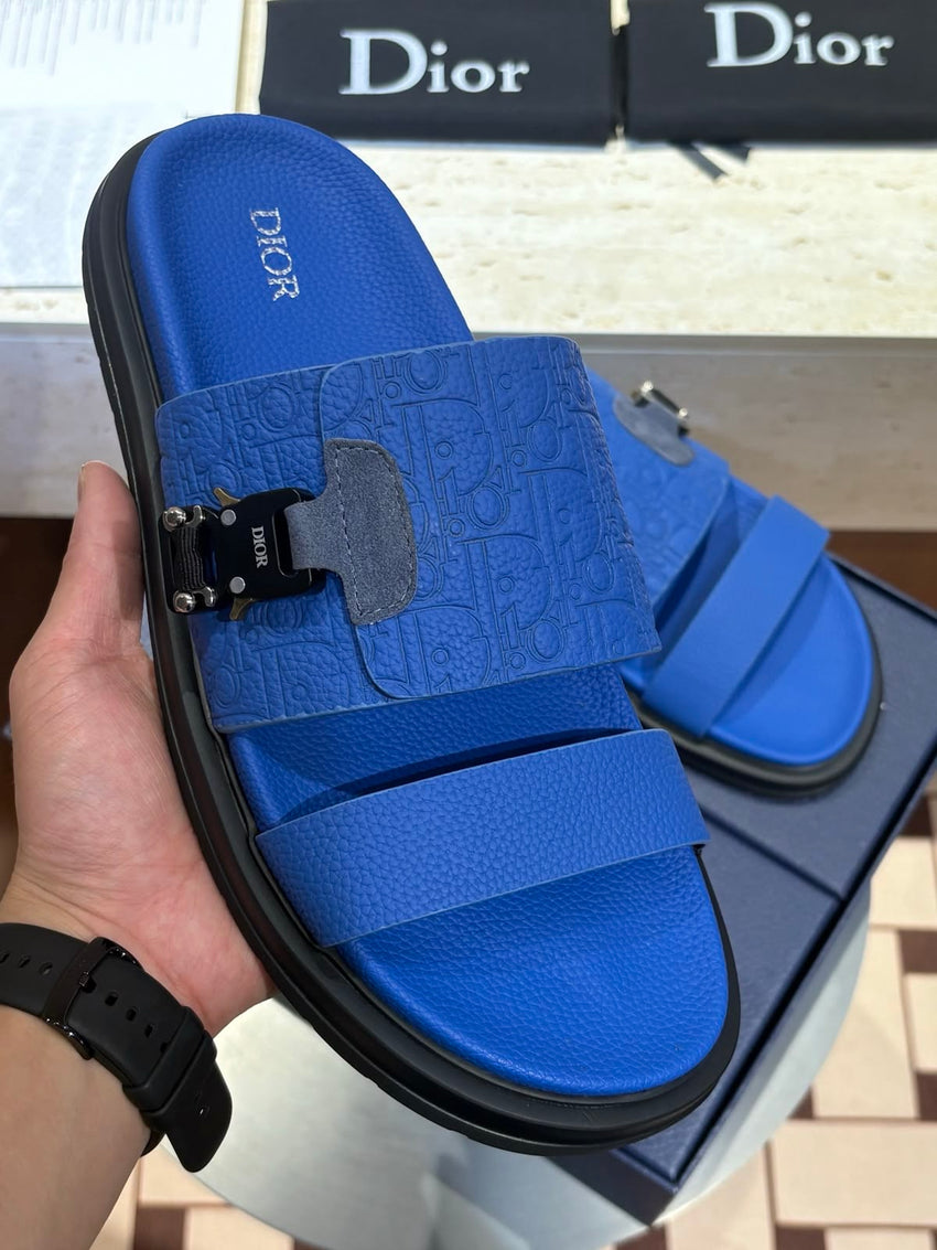 D brand mens slipper