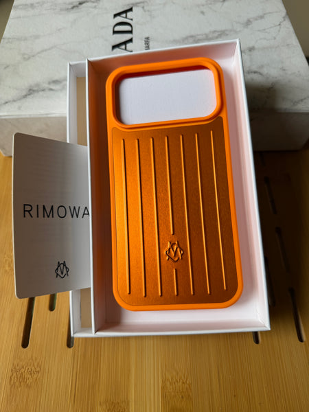 rimowa iPhone cover