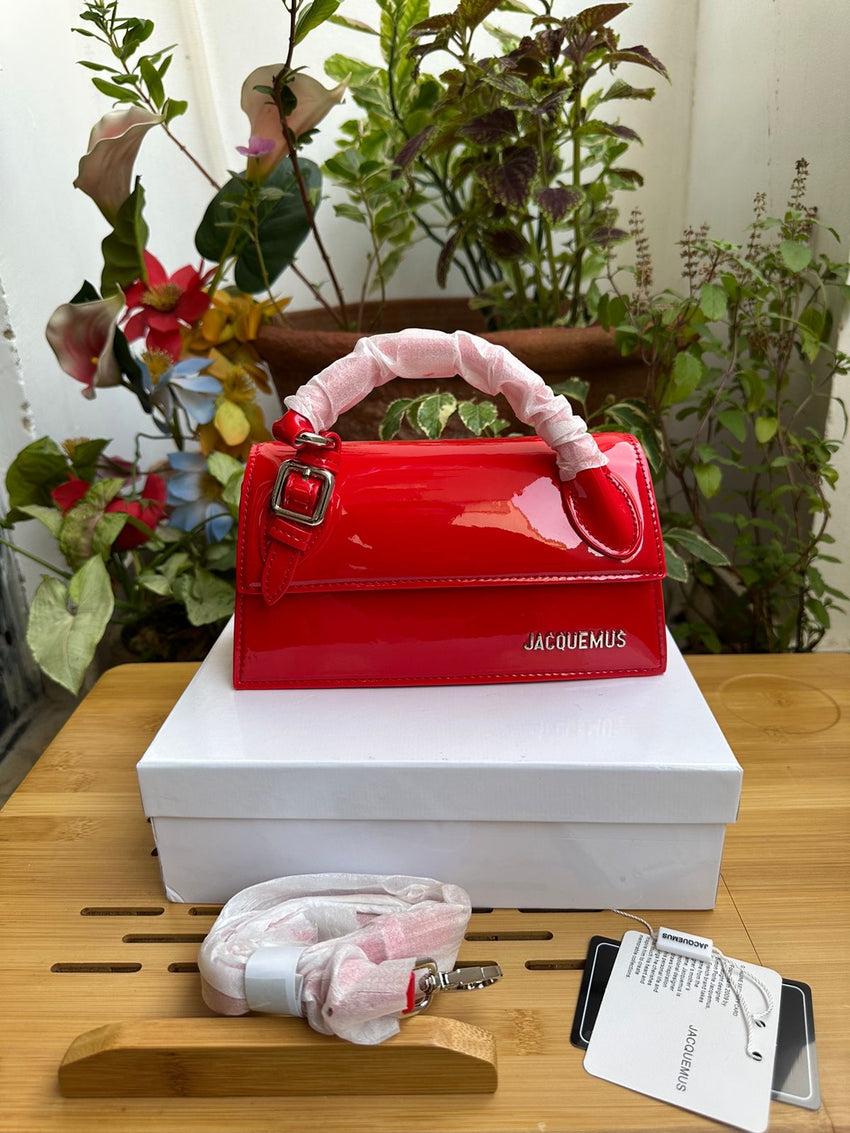 Jacqumues red bag
