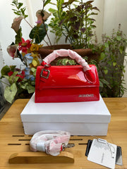 Jacqumues red bag