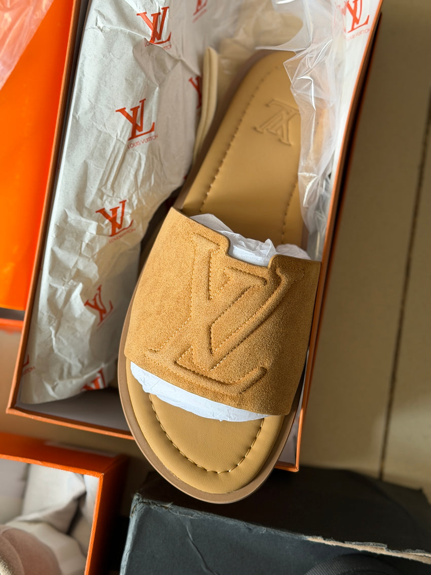 lv  brand slipper