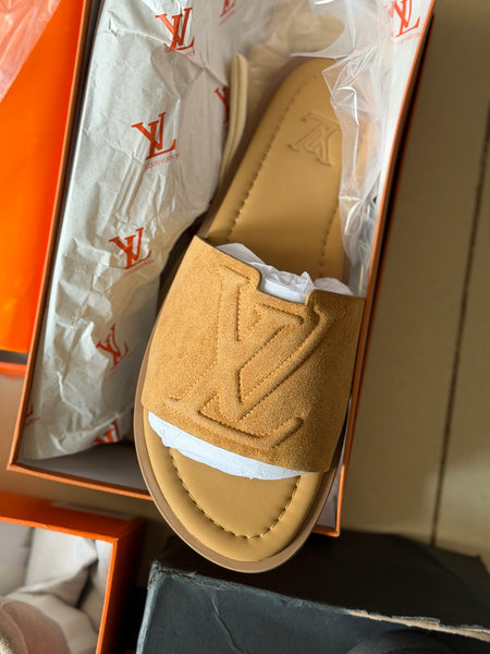 lv  brand slipper