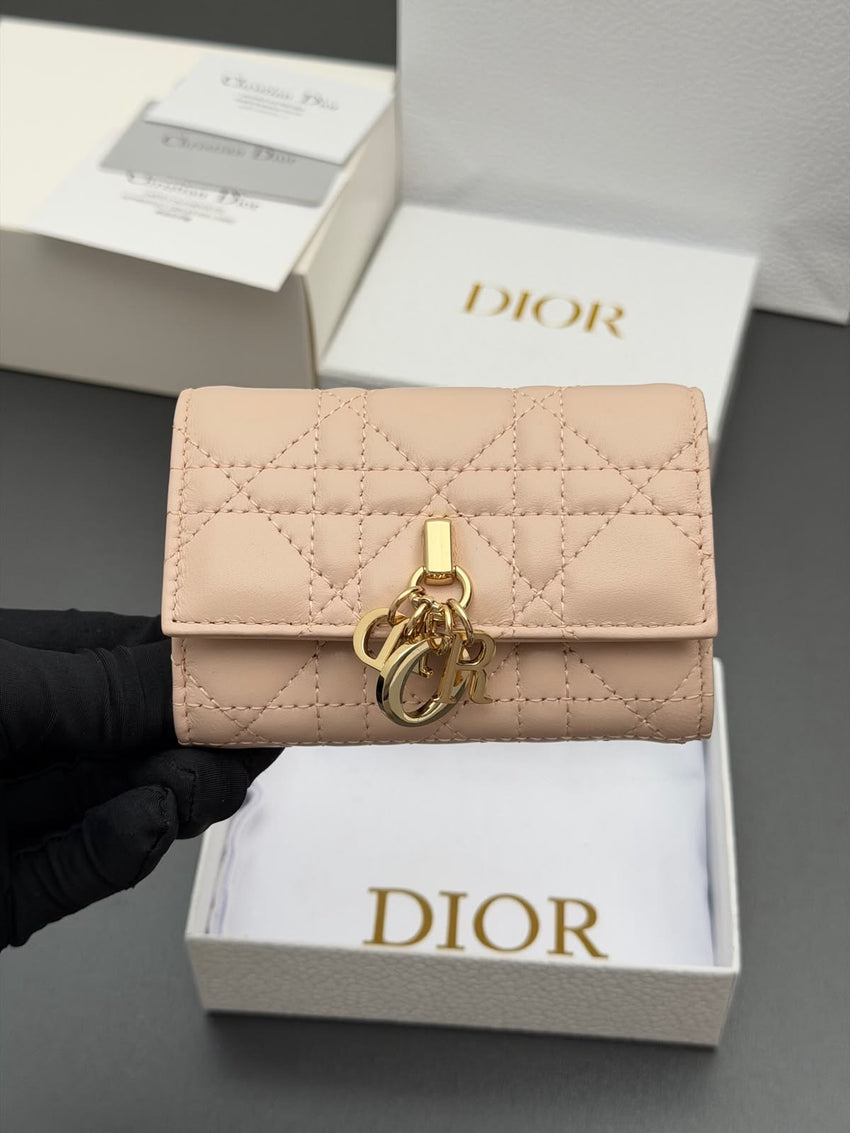 D famous brand Wallet