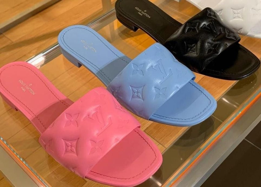 Lv sandals