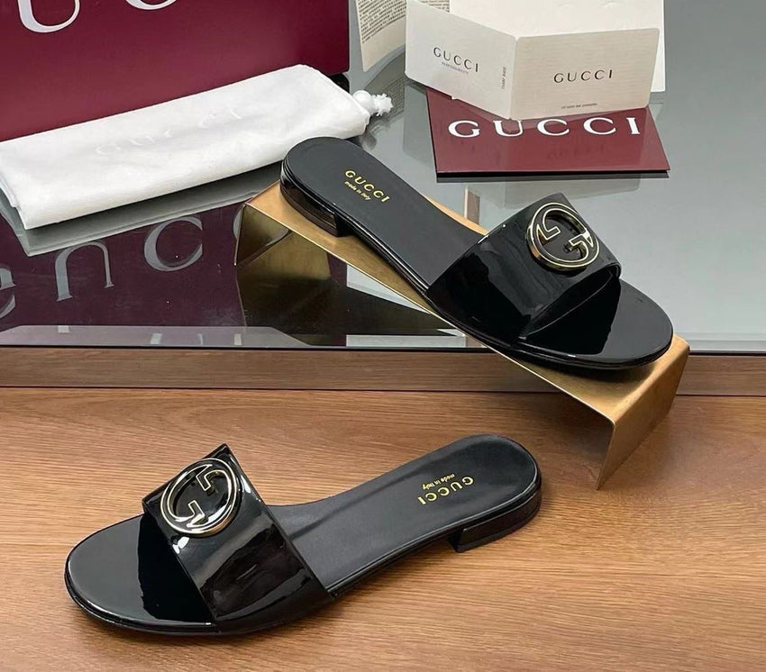 Guci famous slippers