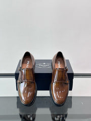 PR A D A shoes  mens