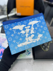 Lv  mens pouch